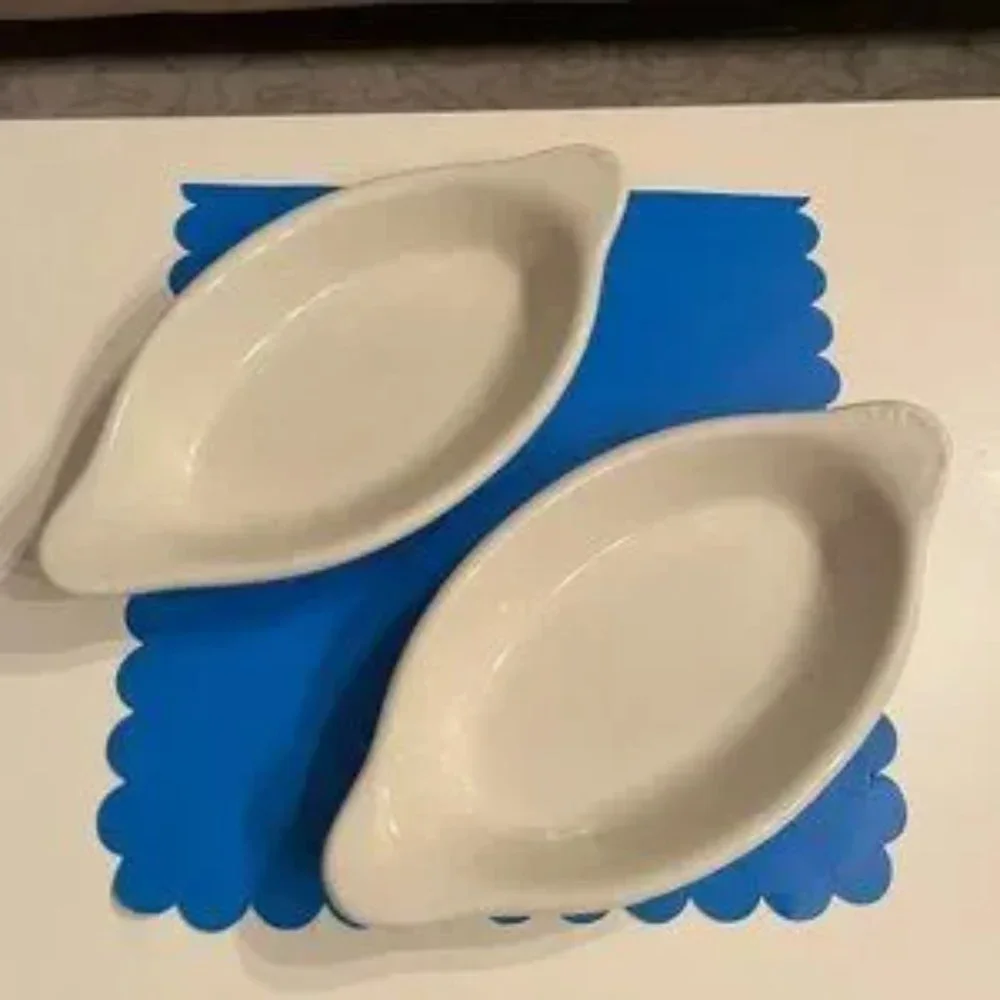Baking Dishes - TWO Diner Inspired Baking / Serving Dishes‎ (New) (Home /Kitch)